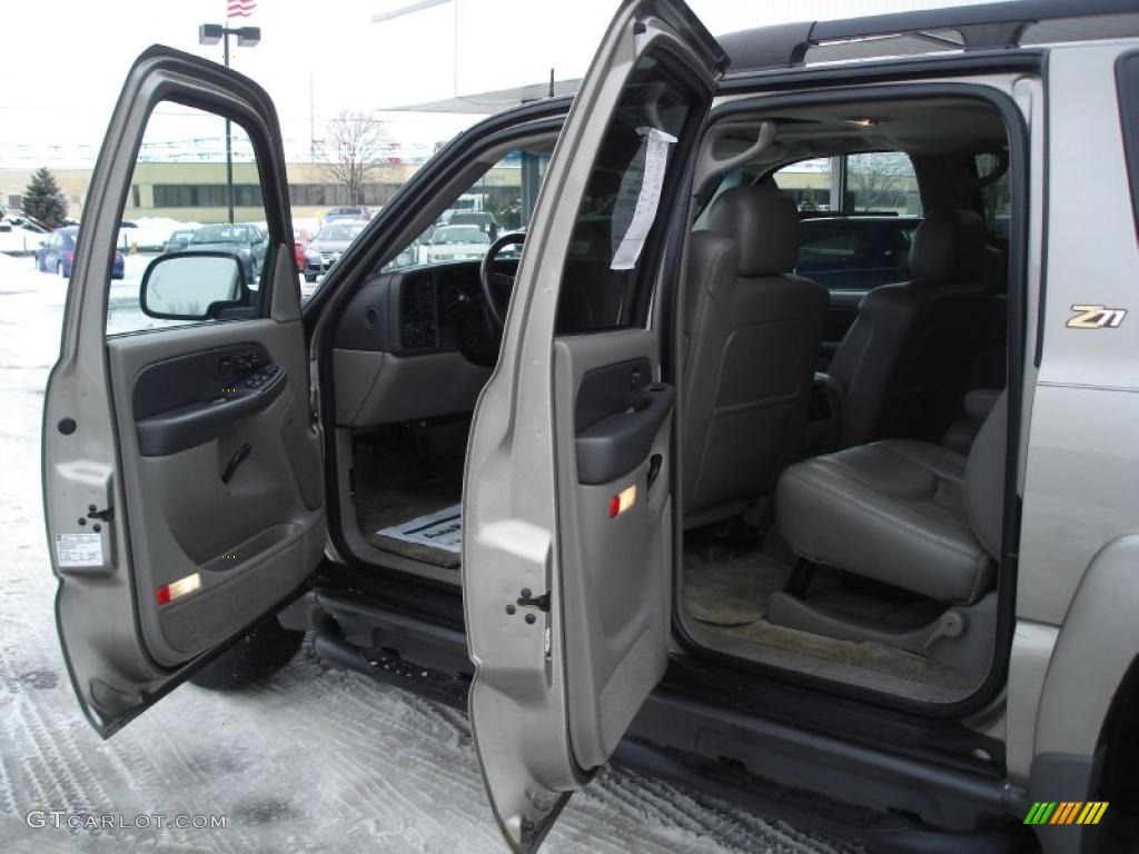 2003 Suburban 1500 Z71 4x4 - Light Pewter Metallic / Gray/Dark Charcoal photo #8