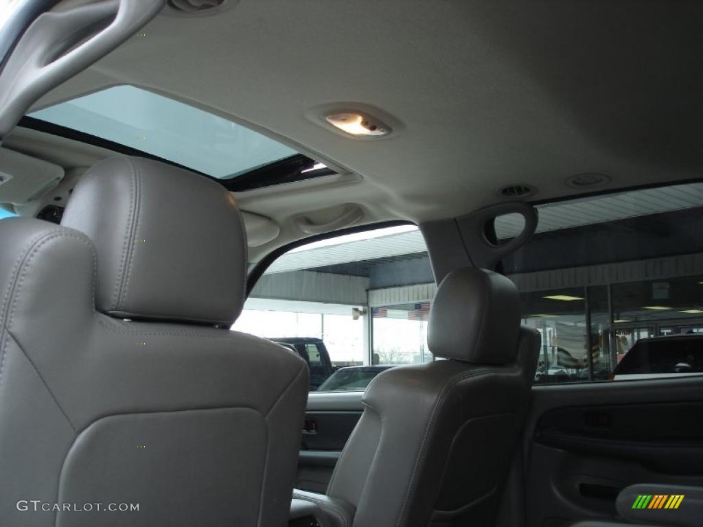 2003 Suburban 1500 Z71 4x4 - Light Pewter Metallic / Gray/Dark Charcoal photo #11