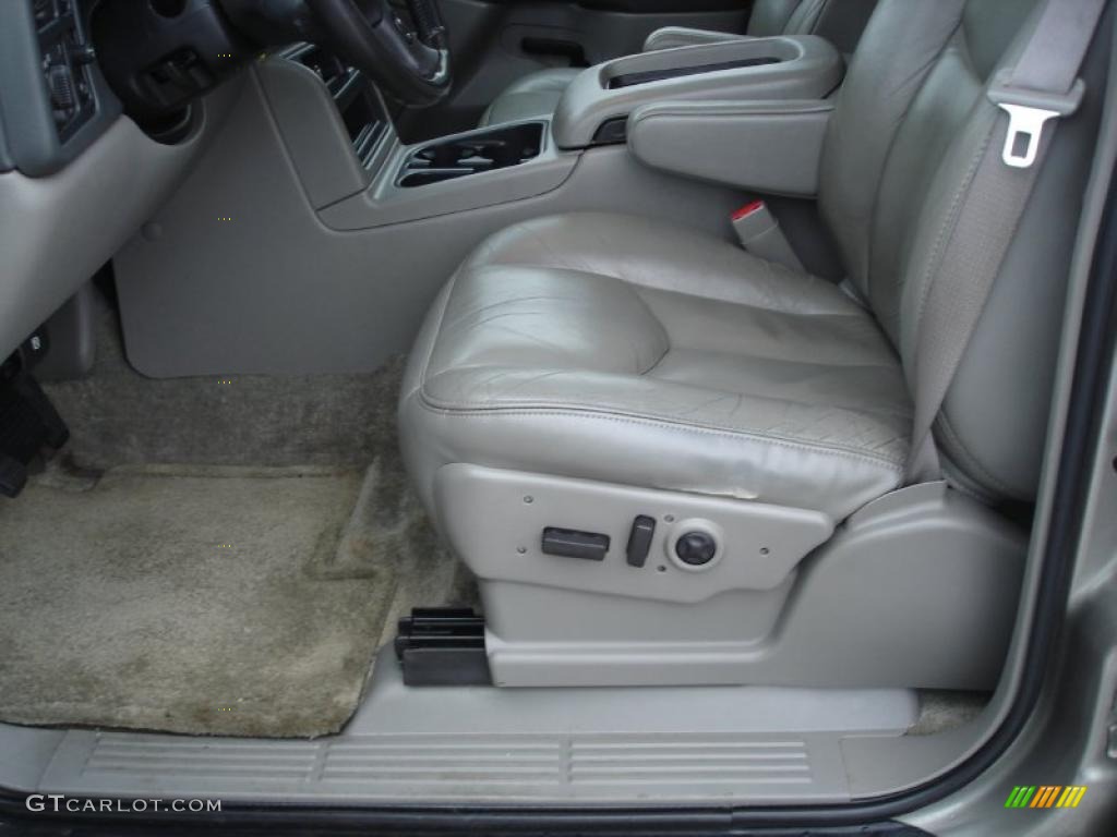 2003 Suburban 1500 Z71 4x4 - Light Pewter Metallic / Gray/Dark Charcoal photo #15