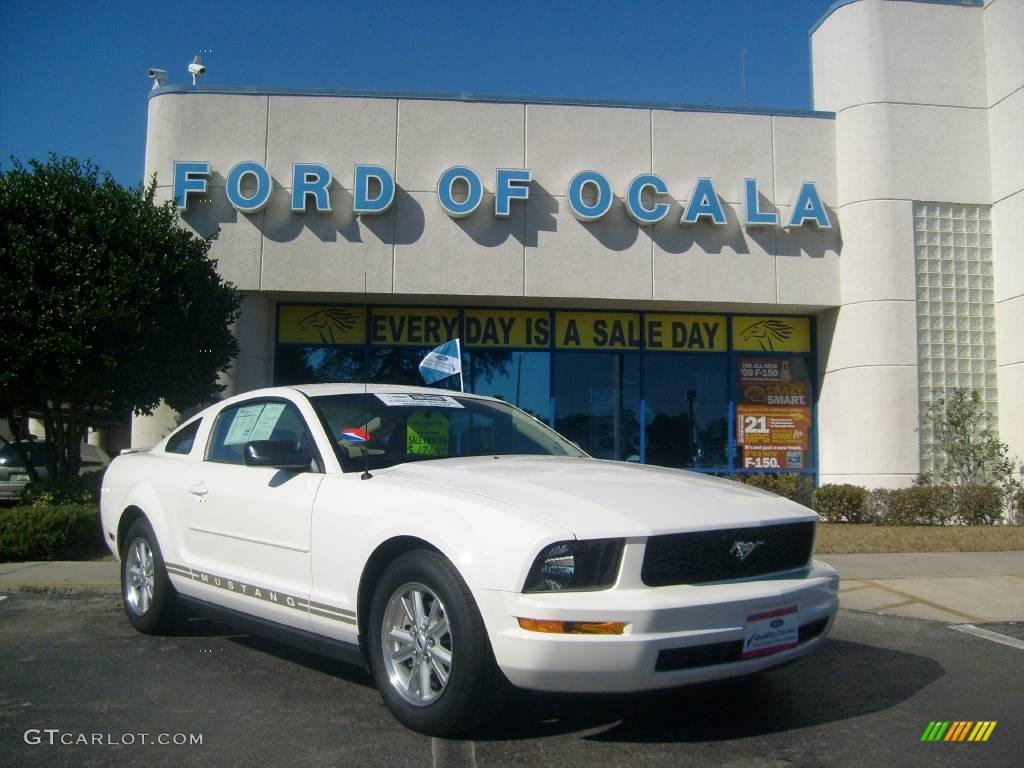 2008 Mustang V6 Deluxe Coupe - Performance White / Medium Parchment photo #1