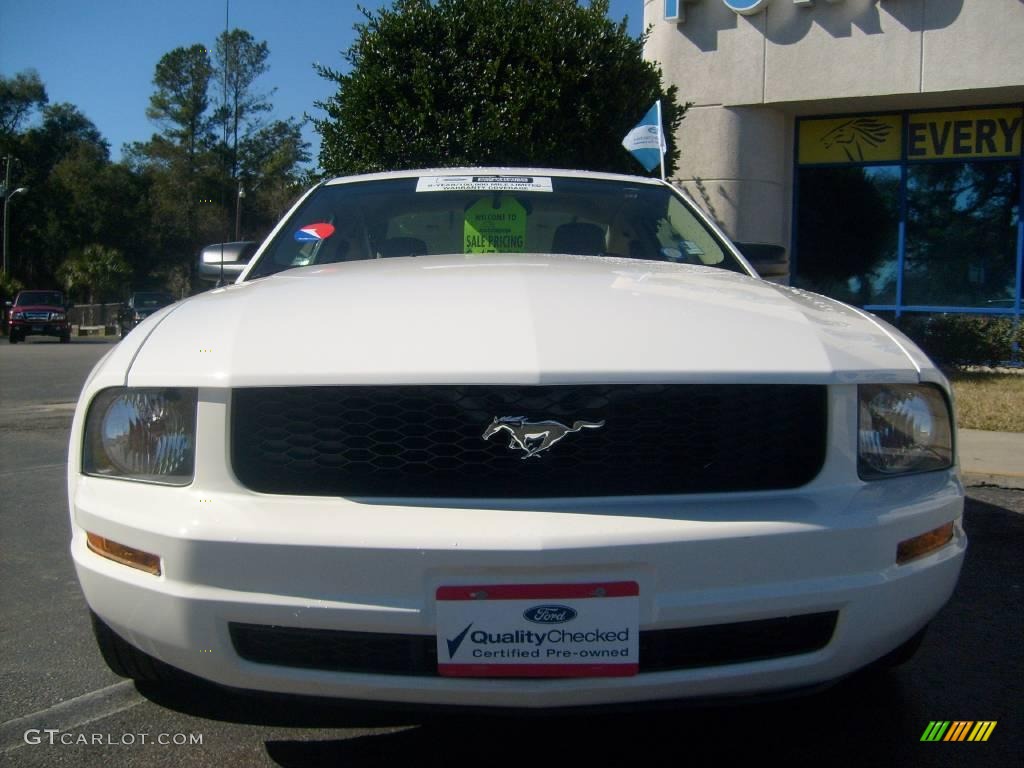 2008 Mustang V6 Deluxe Coupe - Performance White / Medium Parchment photo #8
