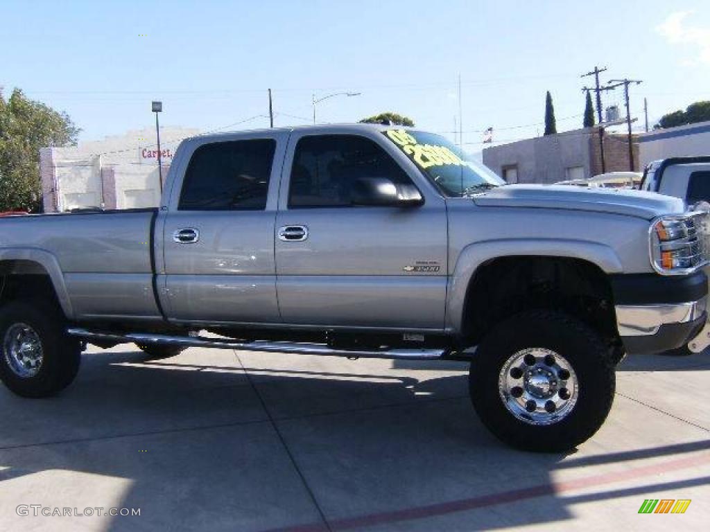 2005 Silverado 3500 LS Crew Cab 4x4 - Silver Birch Metallic / Dark Charcoal photo #3