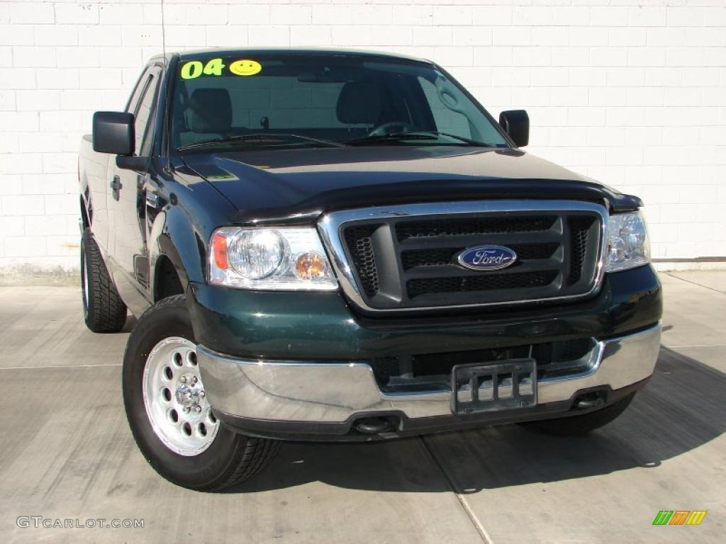 2004 F150 XLT Regular Cab 4x4 - Aspen Green Metallic / Dark Flint photo #4