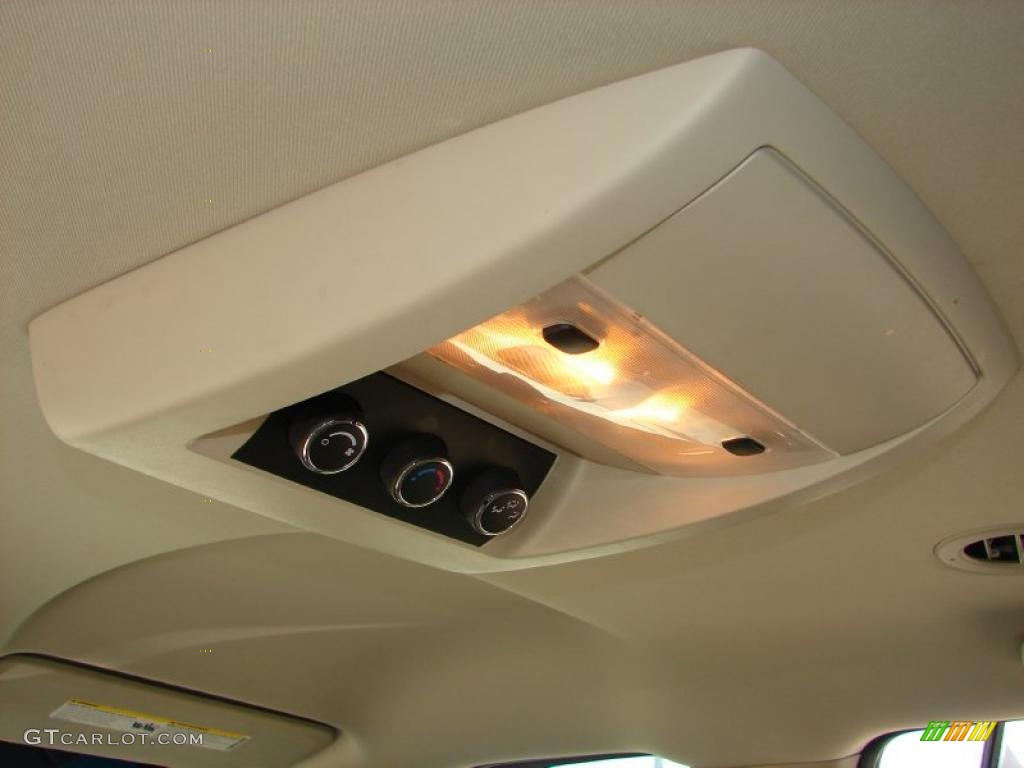 2007 Tahoe LS 4x4 - Summit White / Light Cashmere/Ebony photo #17