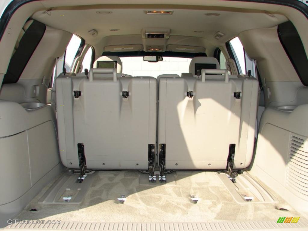 2007 Tahoe LS 4x4 - Summit White / Light Cashmere/Ebony photo #27