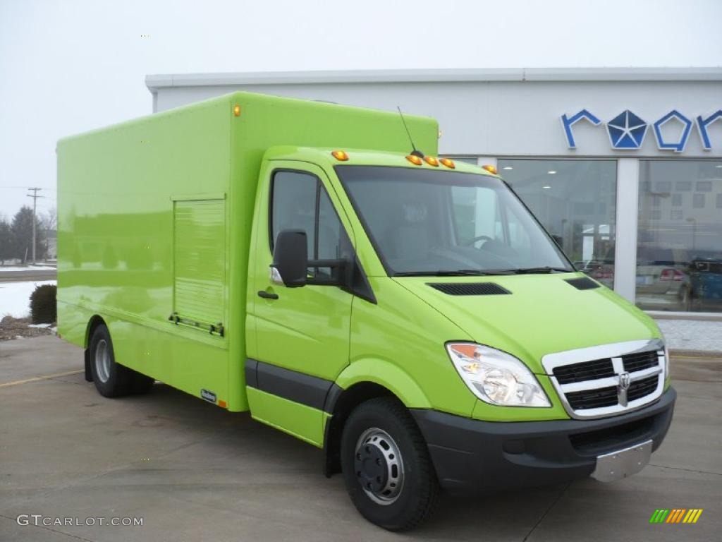 2008 Sprinter Van 3500 Chassis Commercial - Lime Green / Gray photo #3