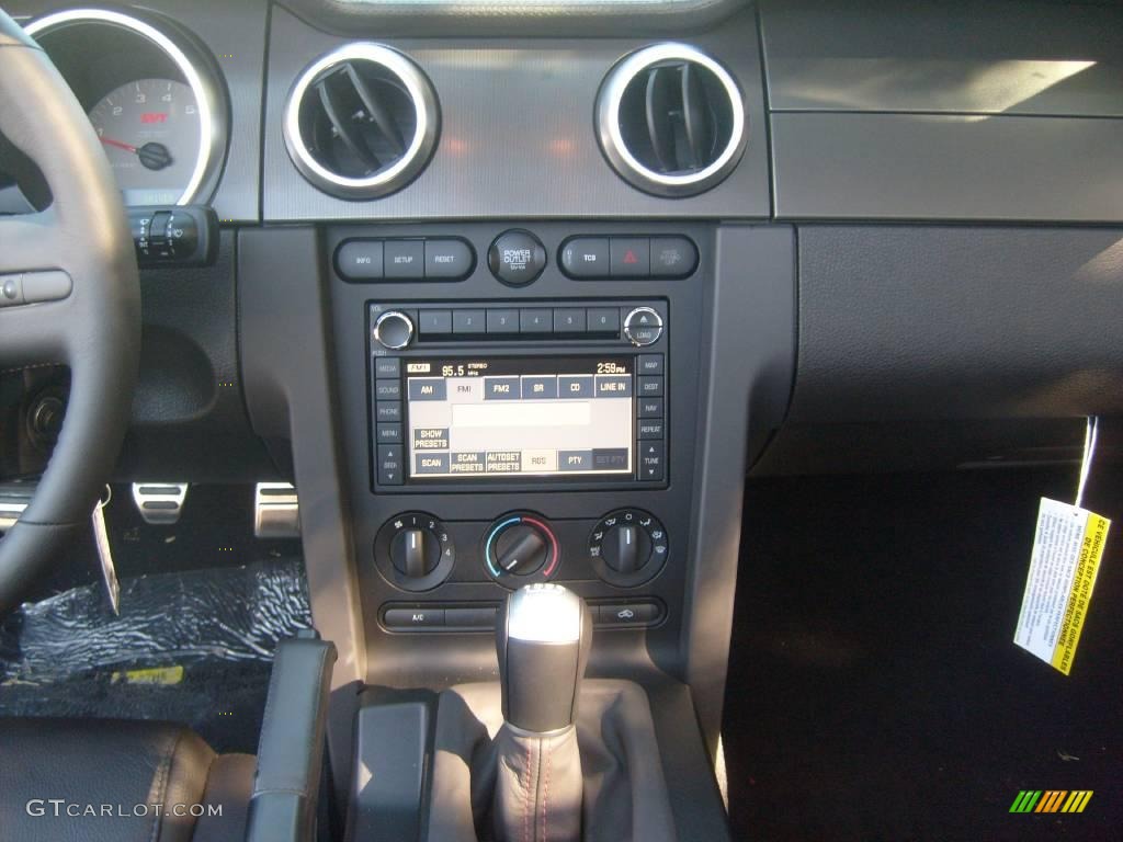 2009 Ford Mustang Shelby GT500 Convertible Controls Photo #2606969