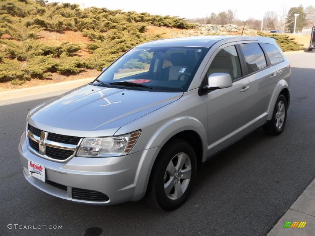 2009 Journey SXT - Bright Silver Metallic / Dark Slate Gray/Light Graystone photo #1