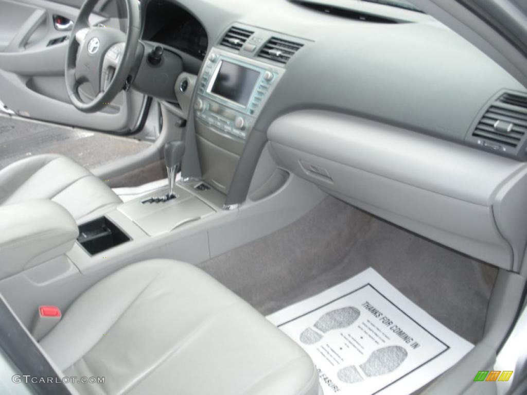 2008 Camry Hybrid - Classic Silver Metallic / Ash photo #17