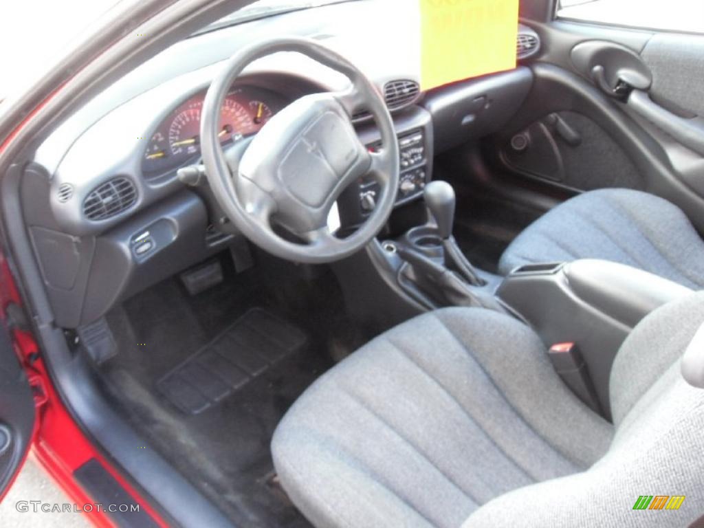 1998 Sunfire SE Coupe - Bright Red / Graphite photo #20