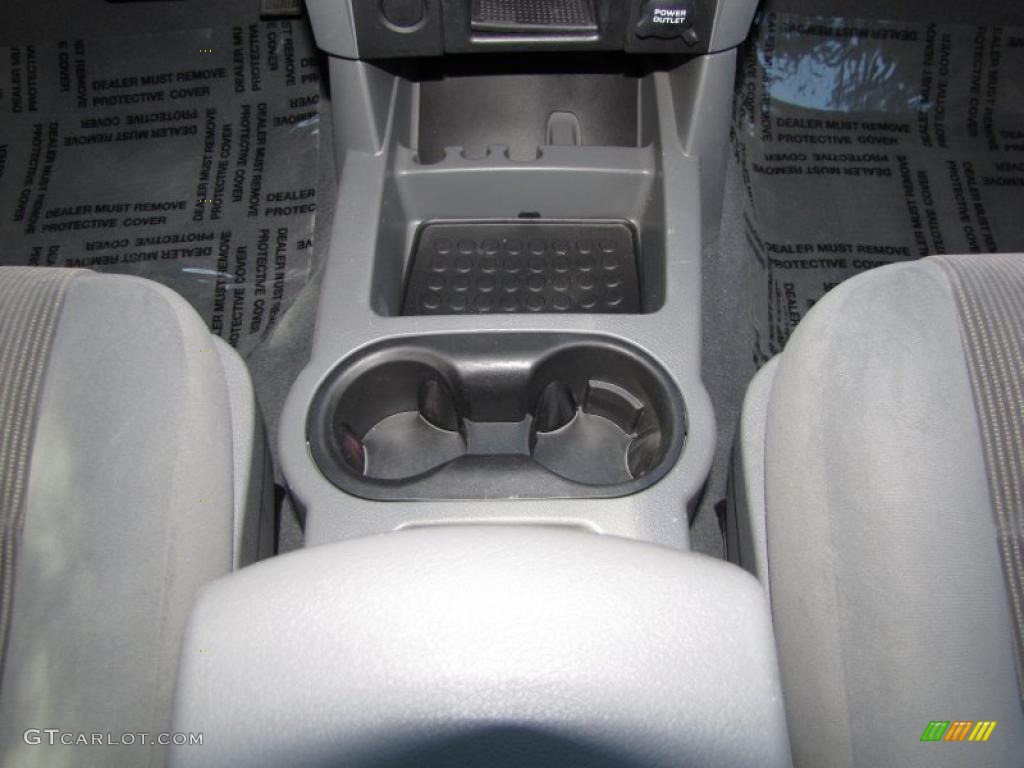 2005 Durango SLT - Flame Red / Medium Slate Gray photo #16