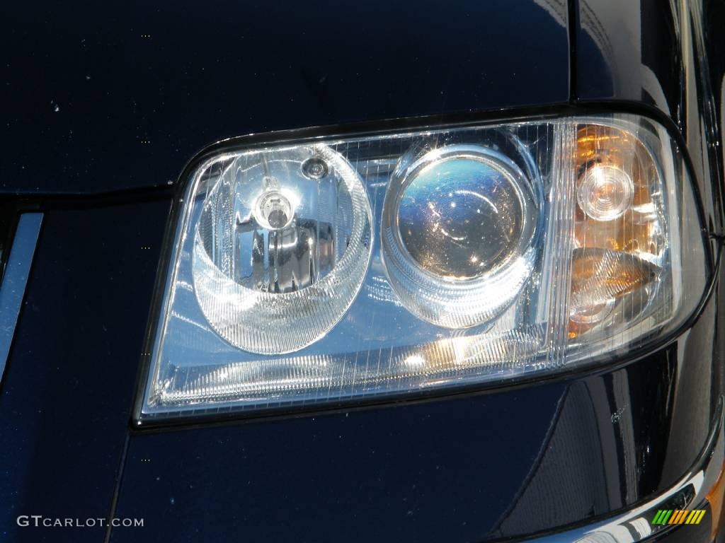 2004 Passat GLS TDI Sedan - Shadow Blue Metallic / Grey photo #9