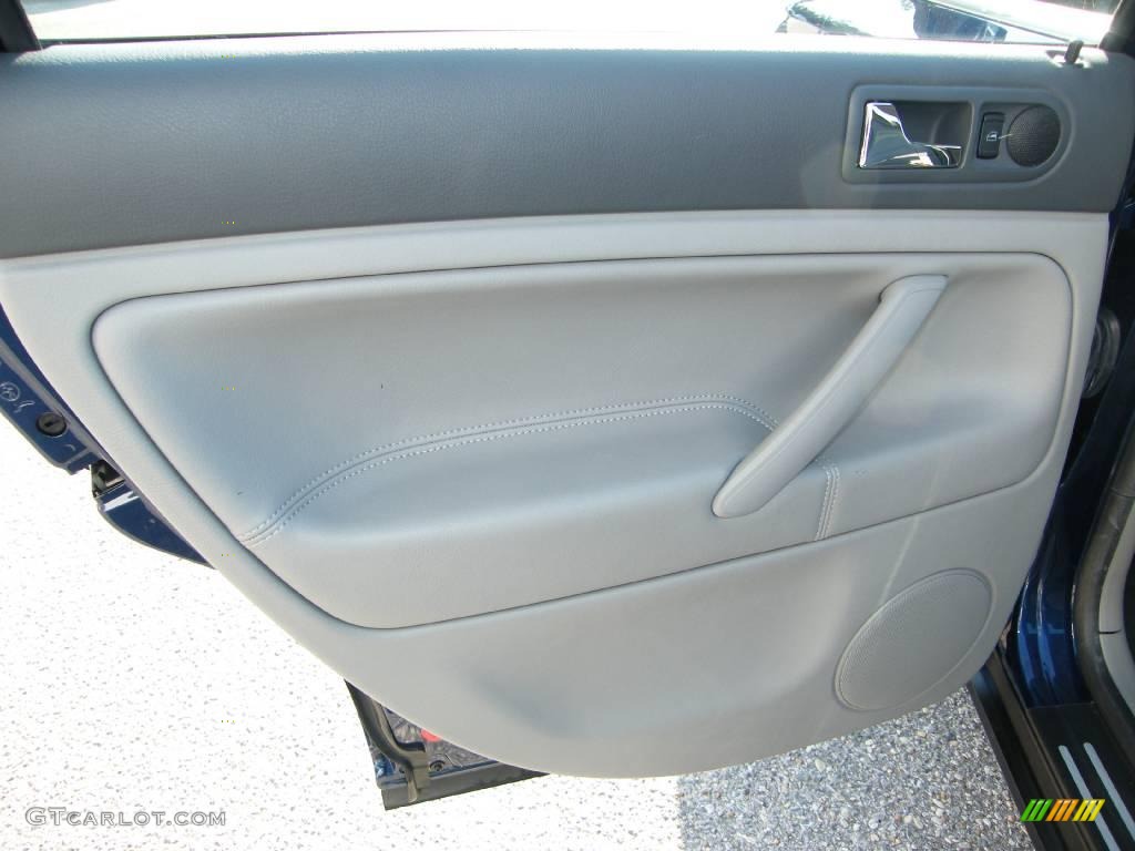 2004 Passat GLS TDI Sedan - Shadow Blue Metallic / Grey photo #24