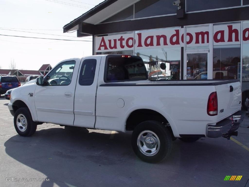 2002 F150 XLT SuperCab 4x4 - Oxford White / Dark Graphite photo #3