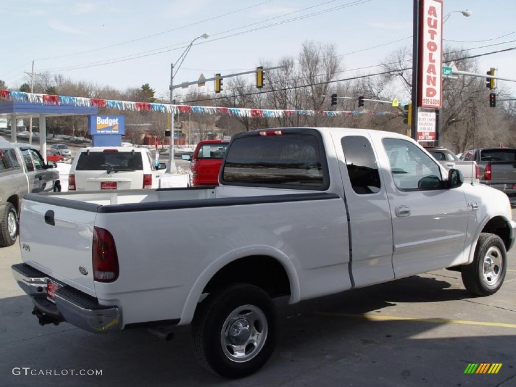 2002 F150 XLT SuperCab 4x4 - Oxford White / Dark Graphite photo #6