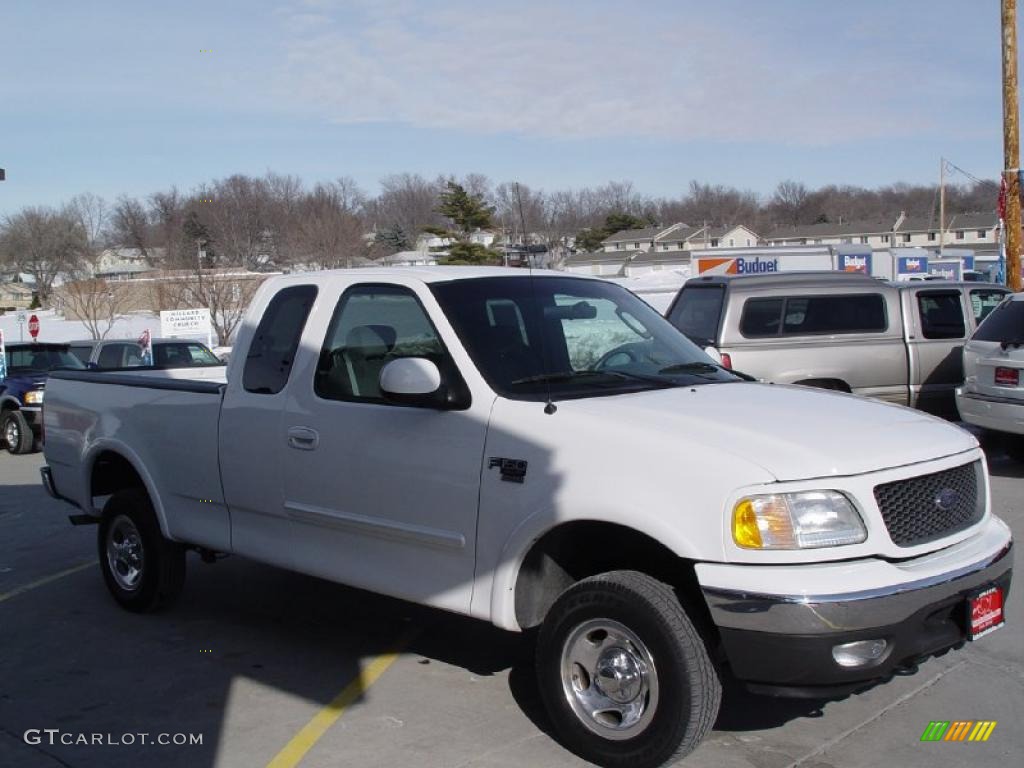 2002 F150 XLT SuperCab 4x4 - Oxford White / Dark Graphite photo #7
