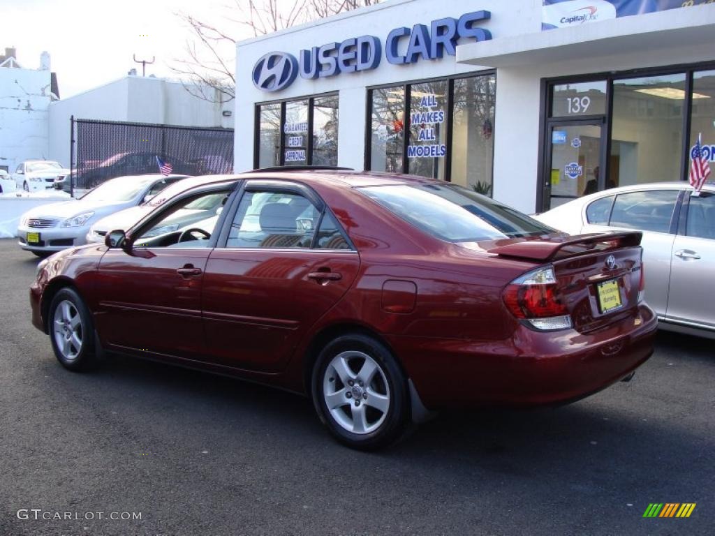 2005 Camry LE - Salsa Red Pearl / Taupe photo #8