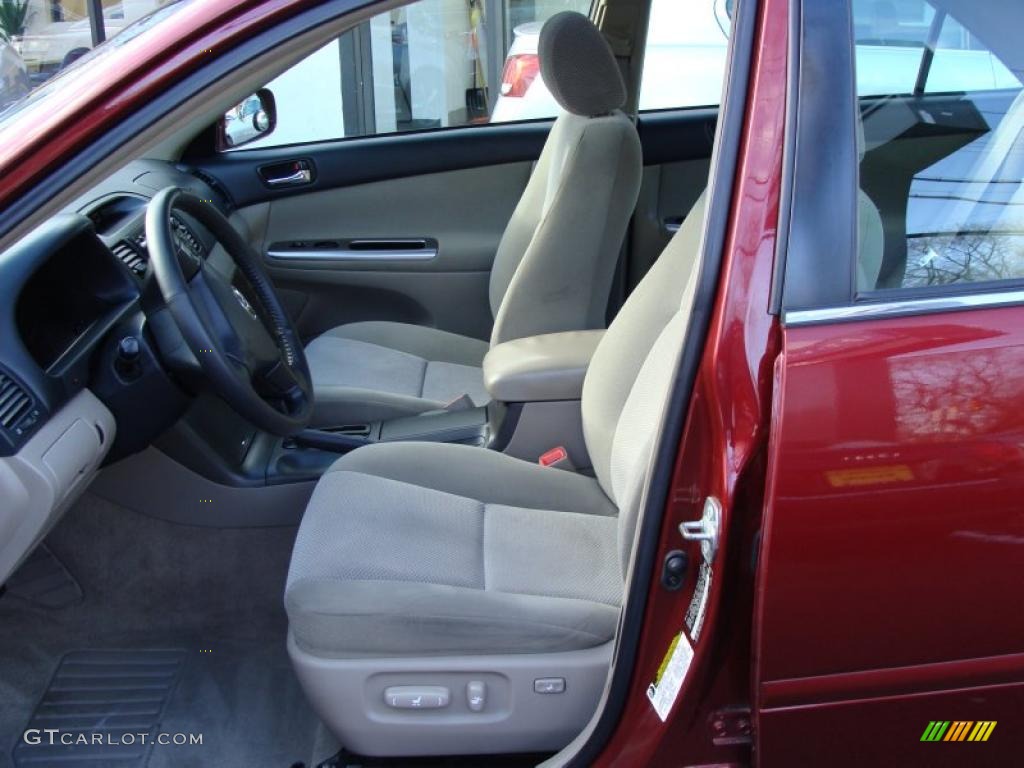 2005 Camry LE - Salsa Red Pearl / Taupe photo #14