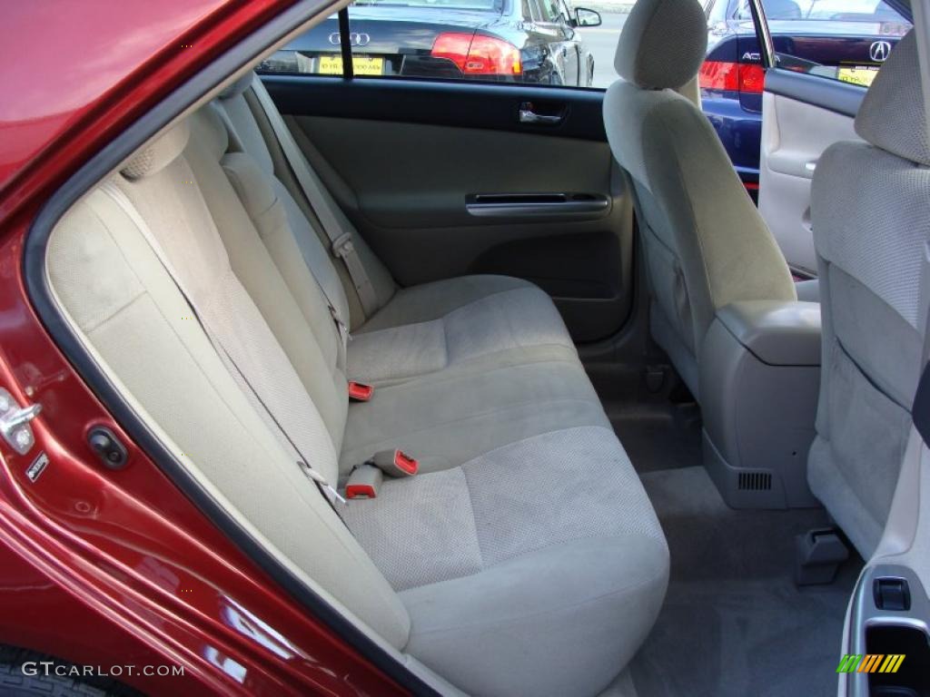 2005 Camry LE - Salsa Red Pearl / Taupe photo #19
