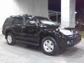 Black - 4Runner SR5 Photo No. 16