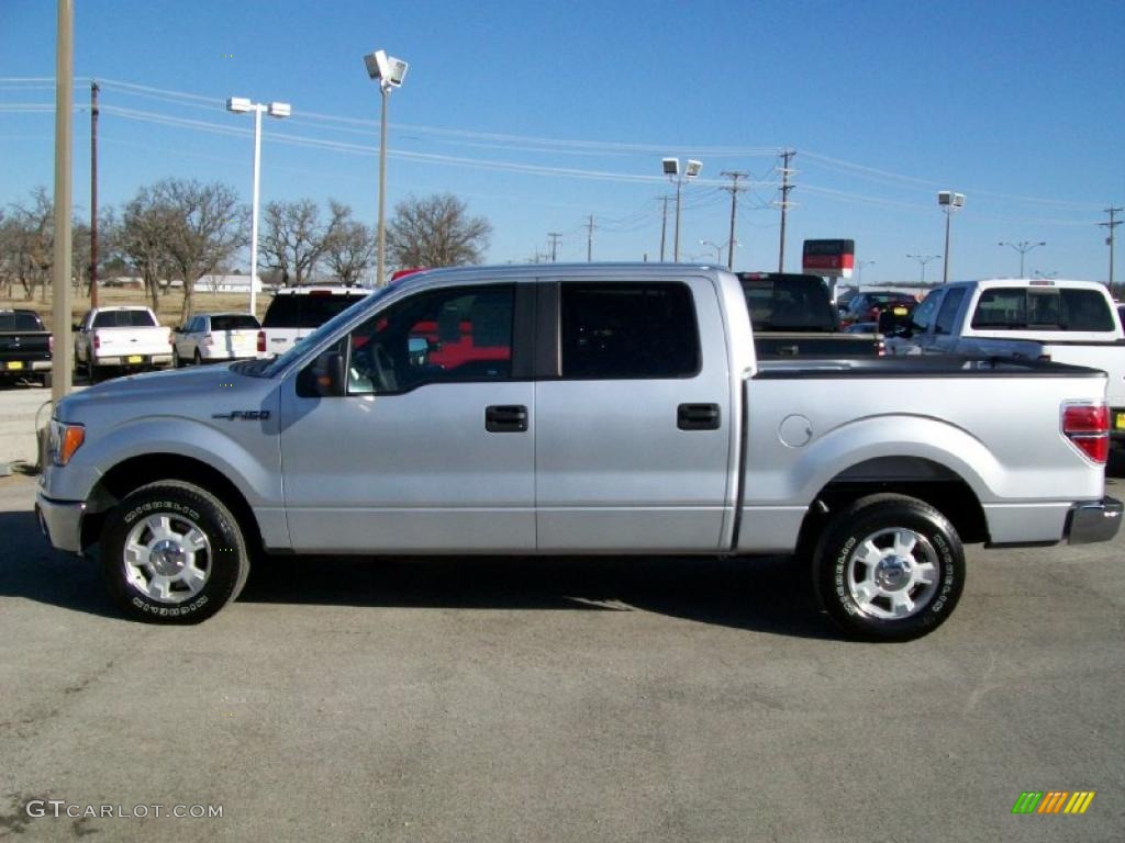 2010 F150 XLT SuperCrew - Ingot Silver Metallic / Medium Stone photo #2