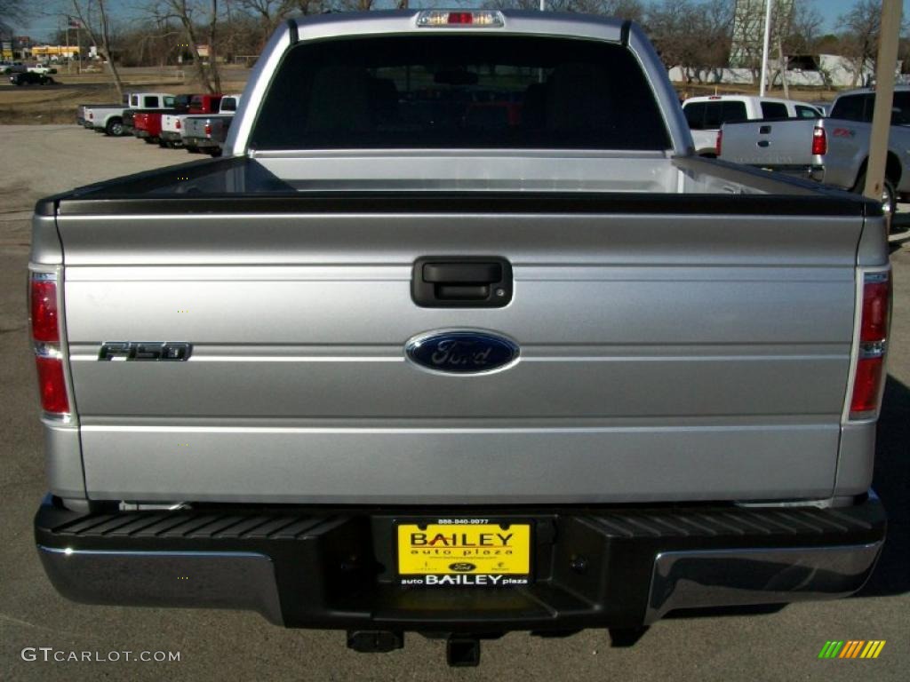 2010 F150 XLT SuperCrew - Ingot Silver Metallic / Medium Stone photo #5