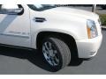 White Diamond - Escalade ESV AWD Photo No. 13