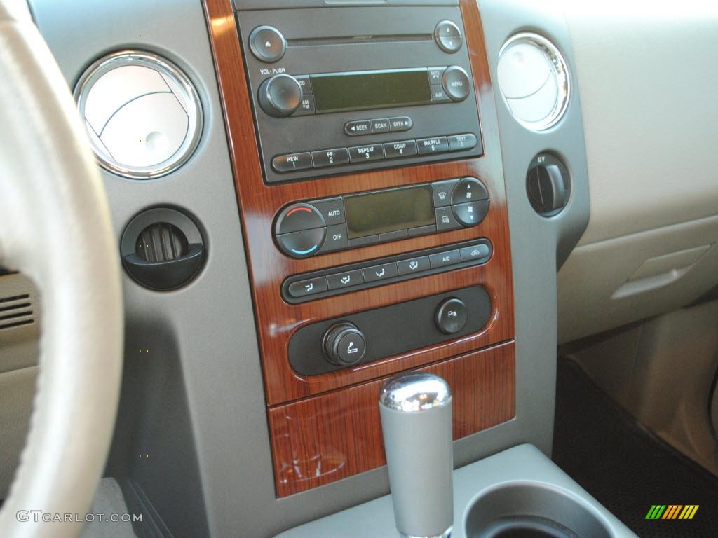 2005 F150 Lariat SuperCab - Arizona Beige Metallic / Tan photo #15