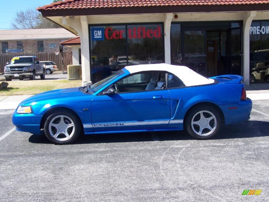 2000 Mustang GT Convertible - Bright Atlantic Blue Metallic / Oxford White photo #1