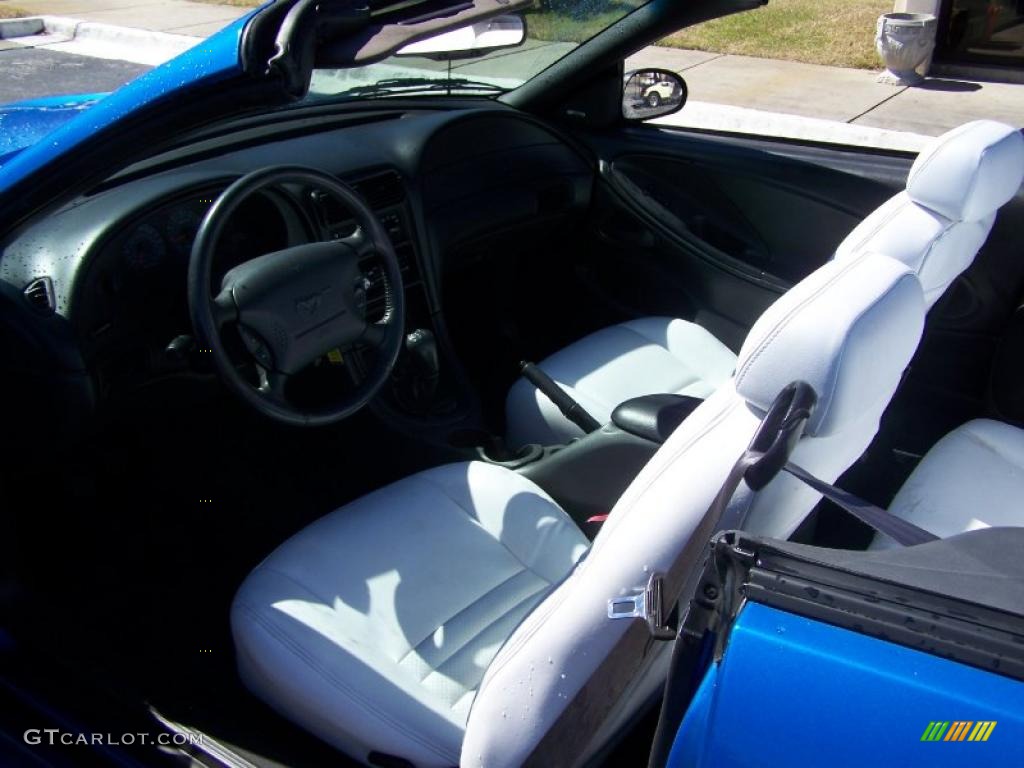 2000 Mustang GT Convertible - Bright Atlantic Blue Metallic / Oxford White photo #6