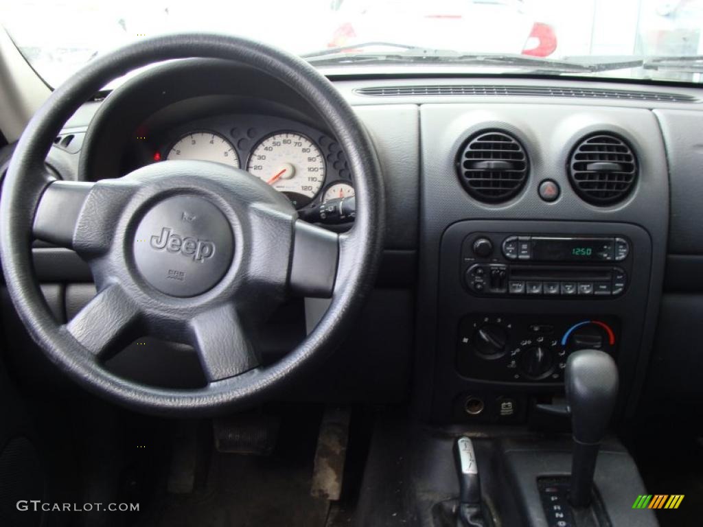 2002 Liberty Sport 4x4 - Stone White / Dark Slate Gray photo #17