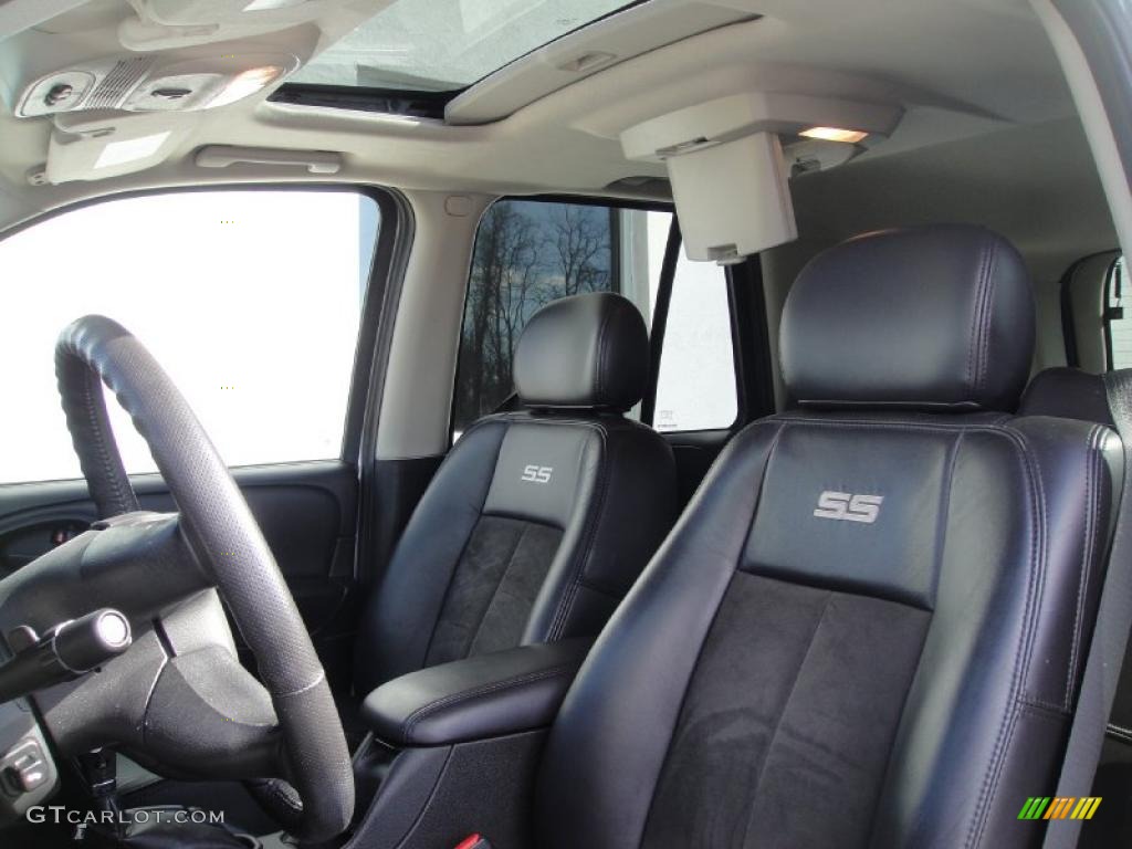 2009 TrailBlazer SS AWD - Silver Ice Metallic / Ebony photo #10
