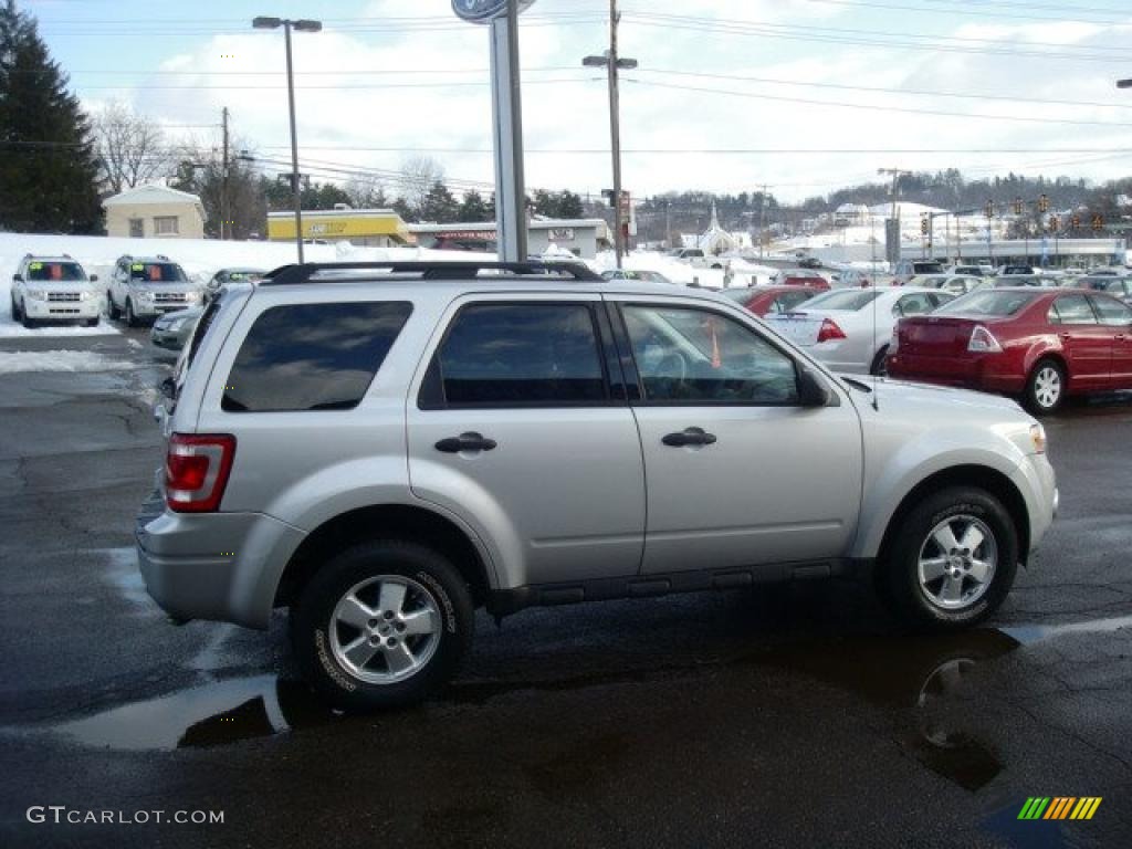 2009 Escape XLT V6 4WD - Light Sage Metallic / Stone photo #5