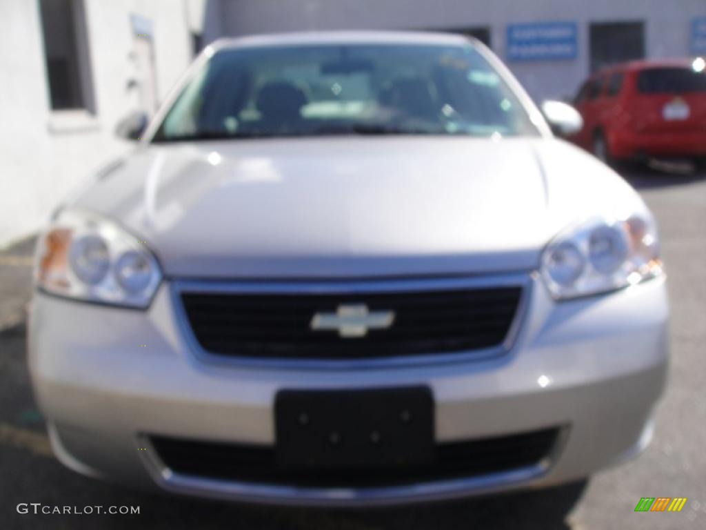 2006 Malibu LT V6 Sedan - Silverstone Metallic / Titanium Gray photo #2