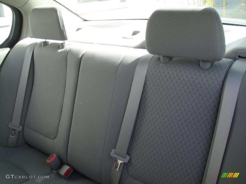 2006 Malibu LT V6 Sedan - Silverstone Metallic / Titanium Gray photo #14