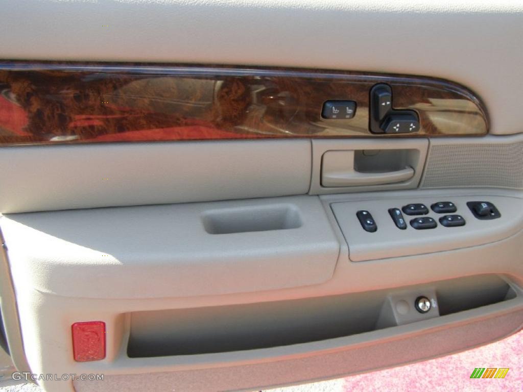 2004 Grand Marquis LS - Arizona Beige Metallic / Medium Parchment photo #11