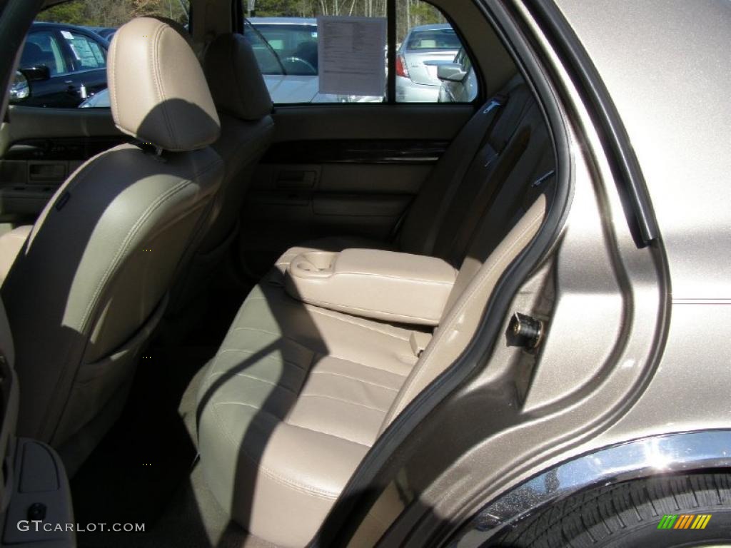 2004 Grand Marquis LS - Arizona Beige Metallic / Medium Parchment photo #19