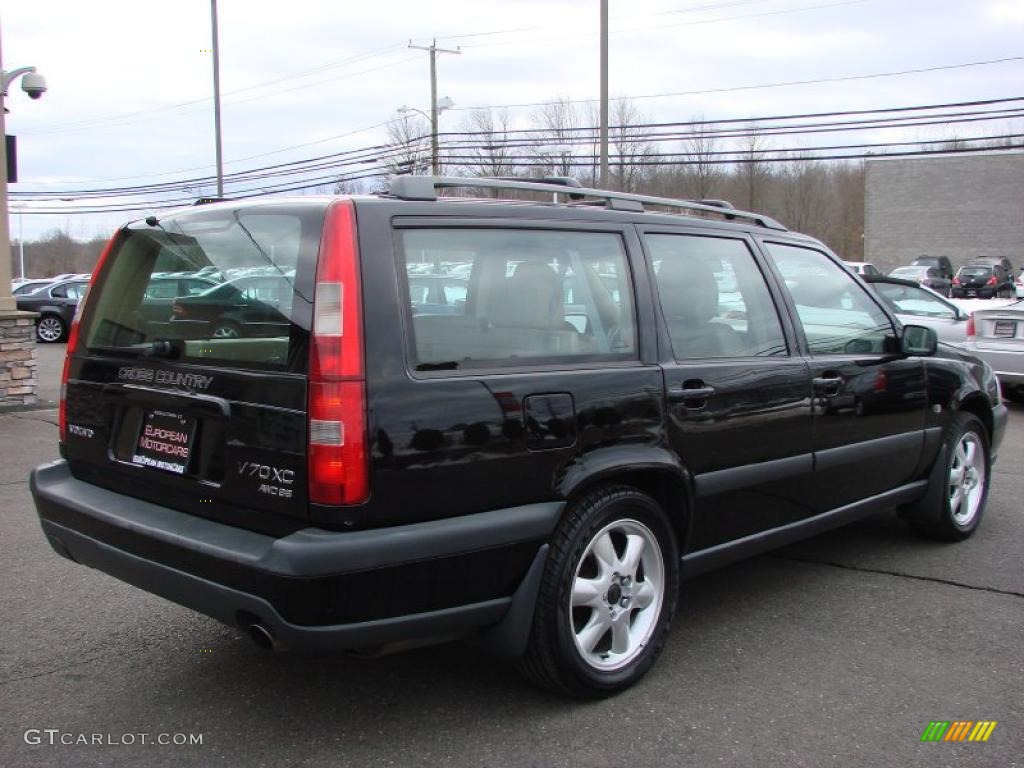 2000 V70 XC SE AWD - Black / Light Beige photo #4