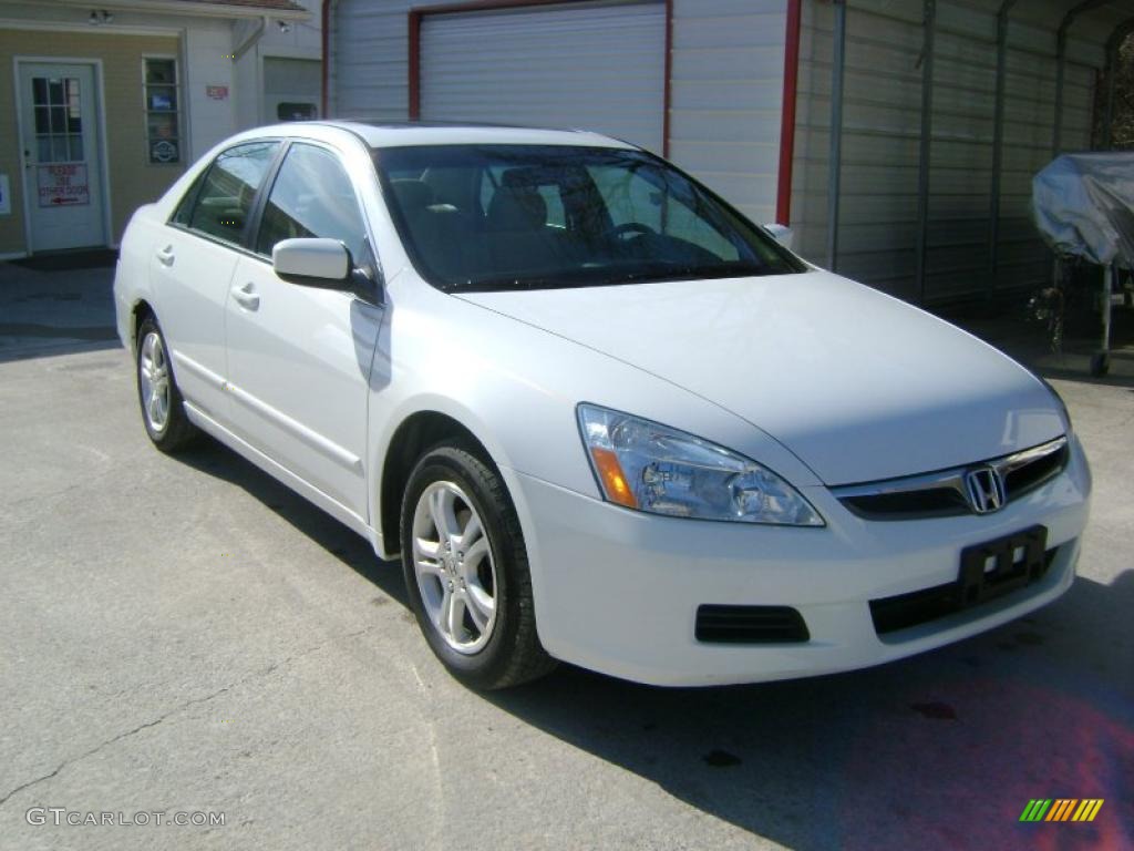 2007 Accord EX Sedan - Taffeta White / Ivory photo #3