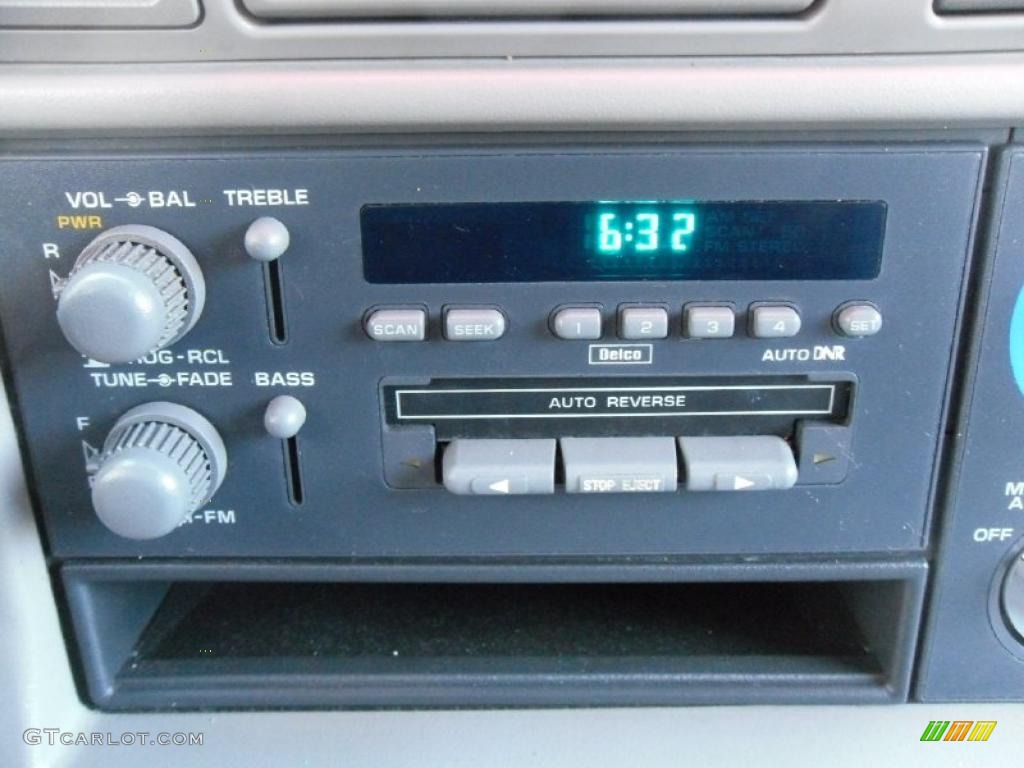 1995 Blazer LS - Dove Gray Metallic / Gray photo #18