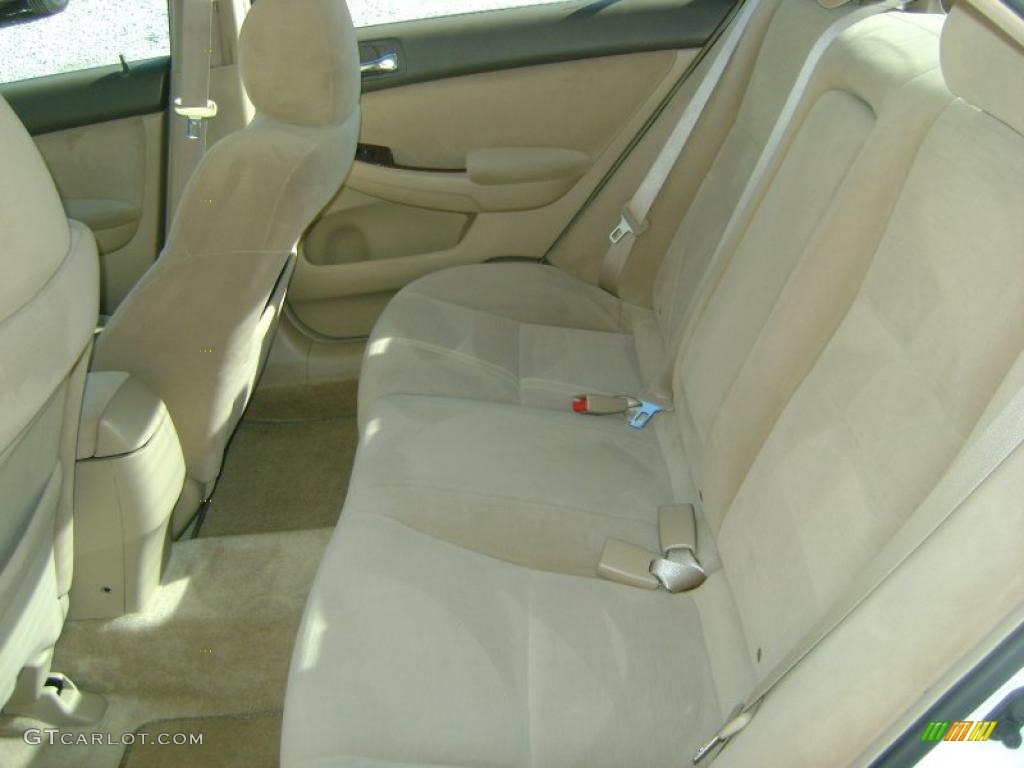 2007 Accord EX Sedan - Taffeta White / Ivory photo #31