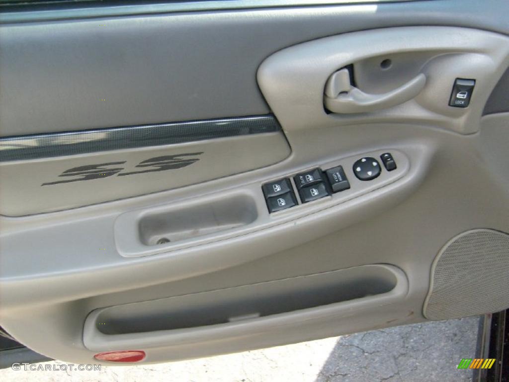 2004 Impala SS Supercharged - Black / Medium Gray photo #13