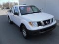 Avalanche White - Frontier XE King Cab Photo No. 6