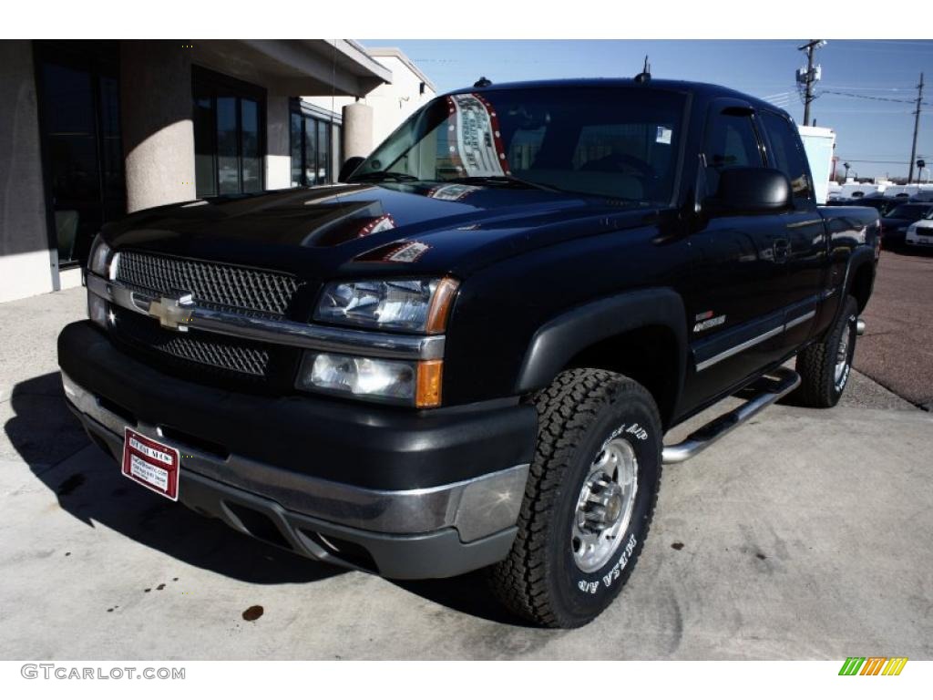 2003 Silverado 2500HD LT Extended Cab 4x4 - Black / Dark Charcoal photo #2
