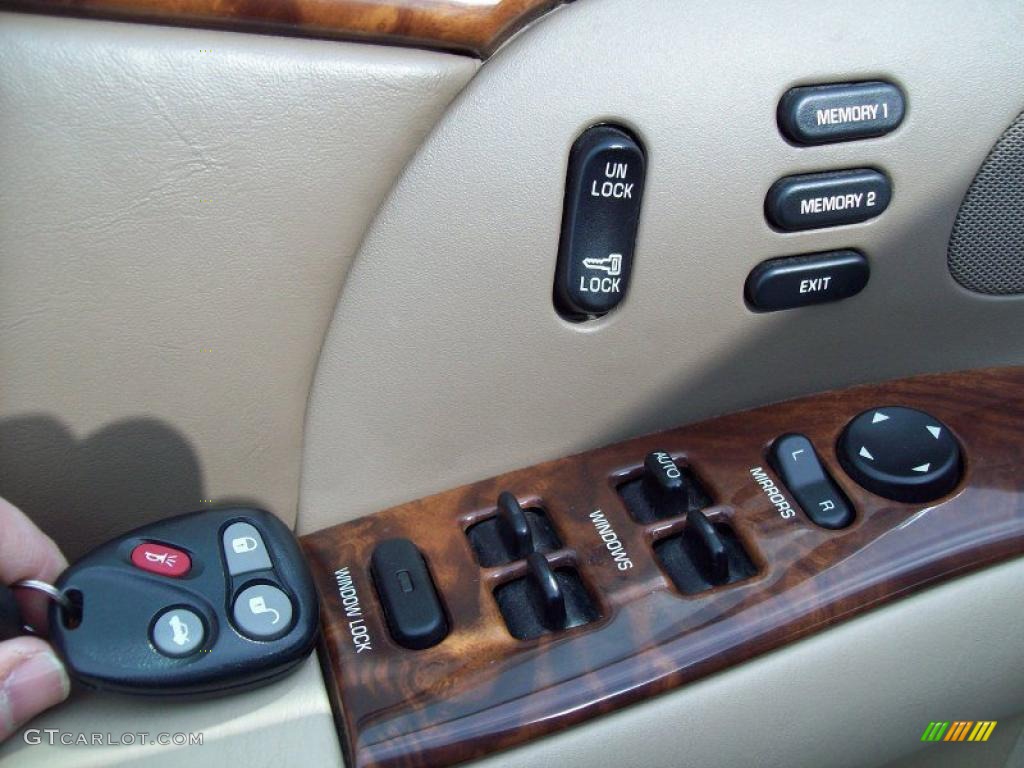 2004 Park Avenue Ultra - Light Bronzemist Metallic / Light Cashmere photo #5