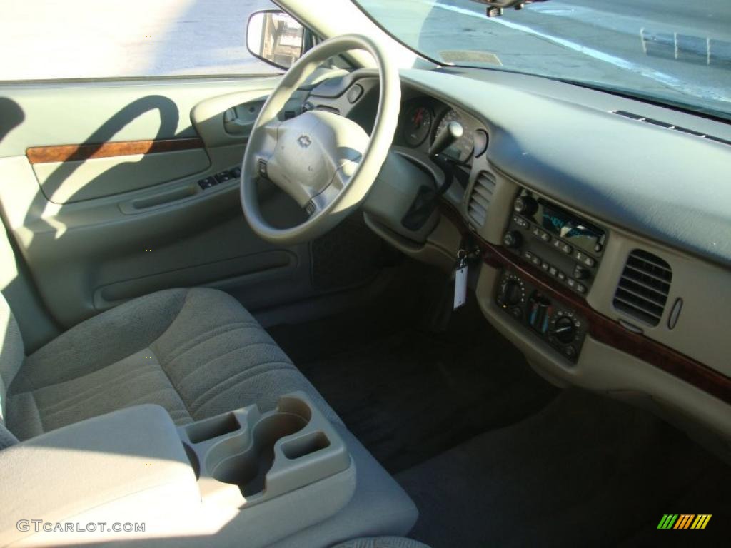 2005 Impala  - Medium Gray Metallic / Medium Gray photo #17