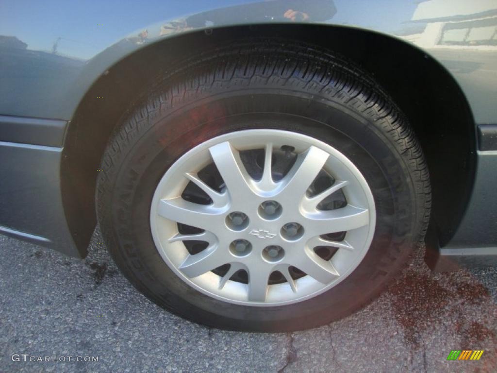 2005 Impala  - Medium Gray Metallic / Medium Gray photo #25