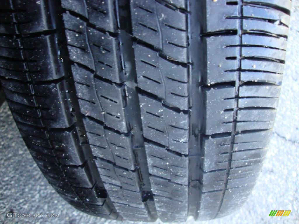 2005 Impala  - Medium Gray Metallic / Medium Gray photo #26