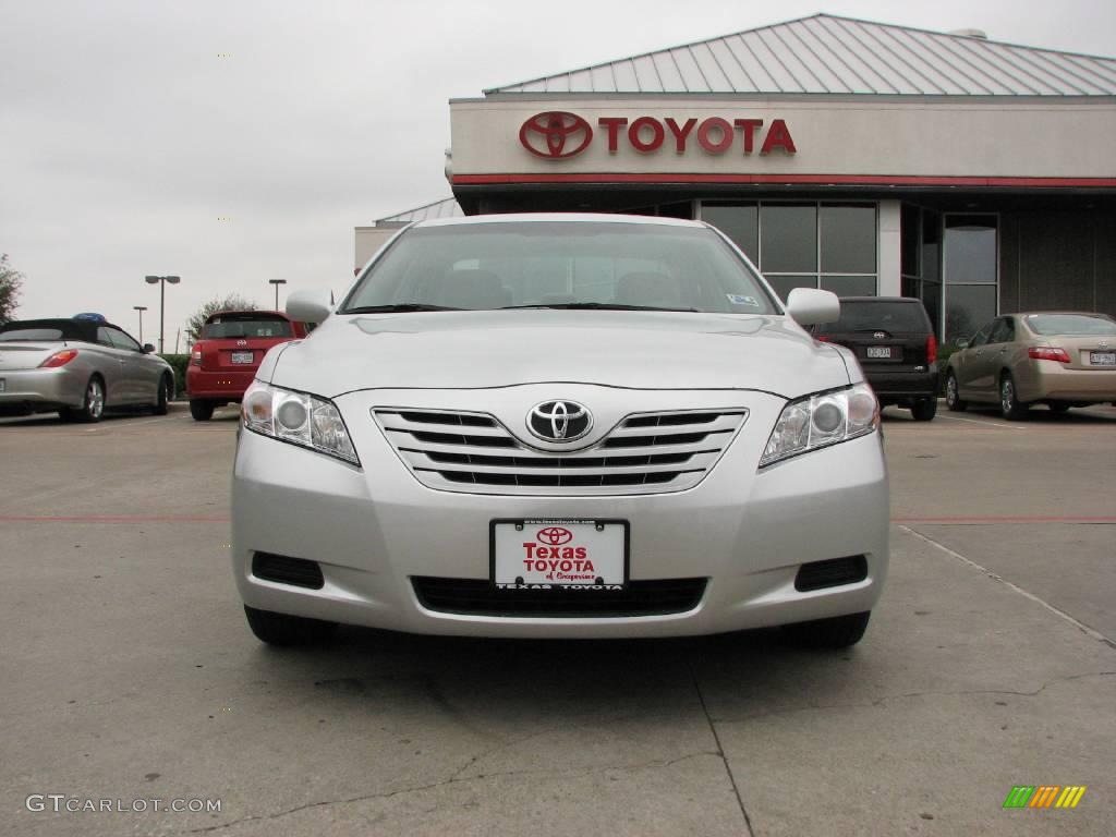 2009 Camry LE - Classic Silver Metallic / Ash photo #2