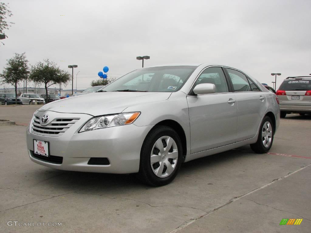 2009 Camry LE - Classic Silver Metallic / Ash photo #3